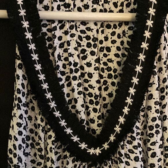 Poupette St Barth Beline Tank Dress/Coverup in Black & White print. Size Medium. - Picture 4 of 7